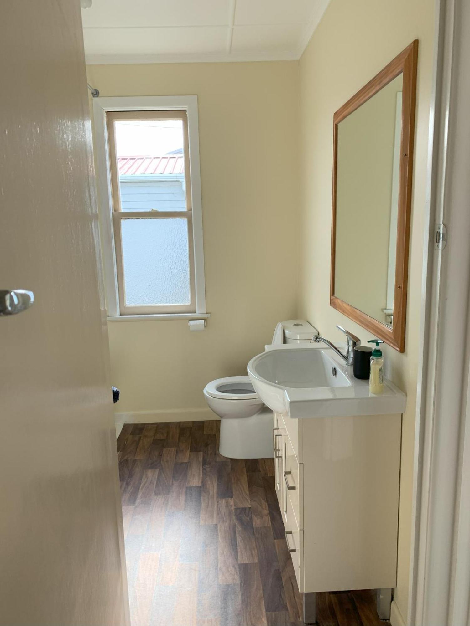 Large Riverfront Home With Spa And Stage Te Kopuru Exterior photo