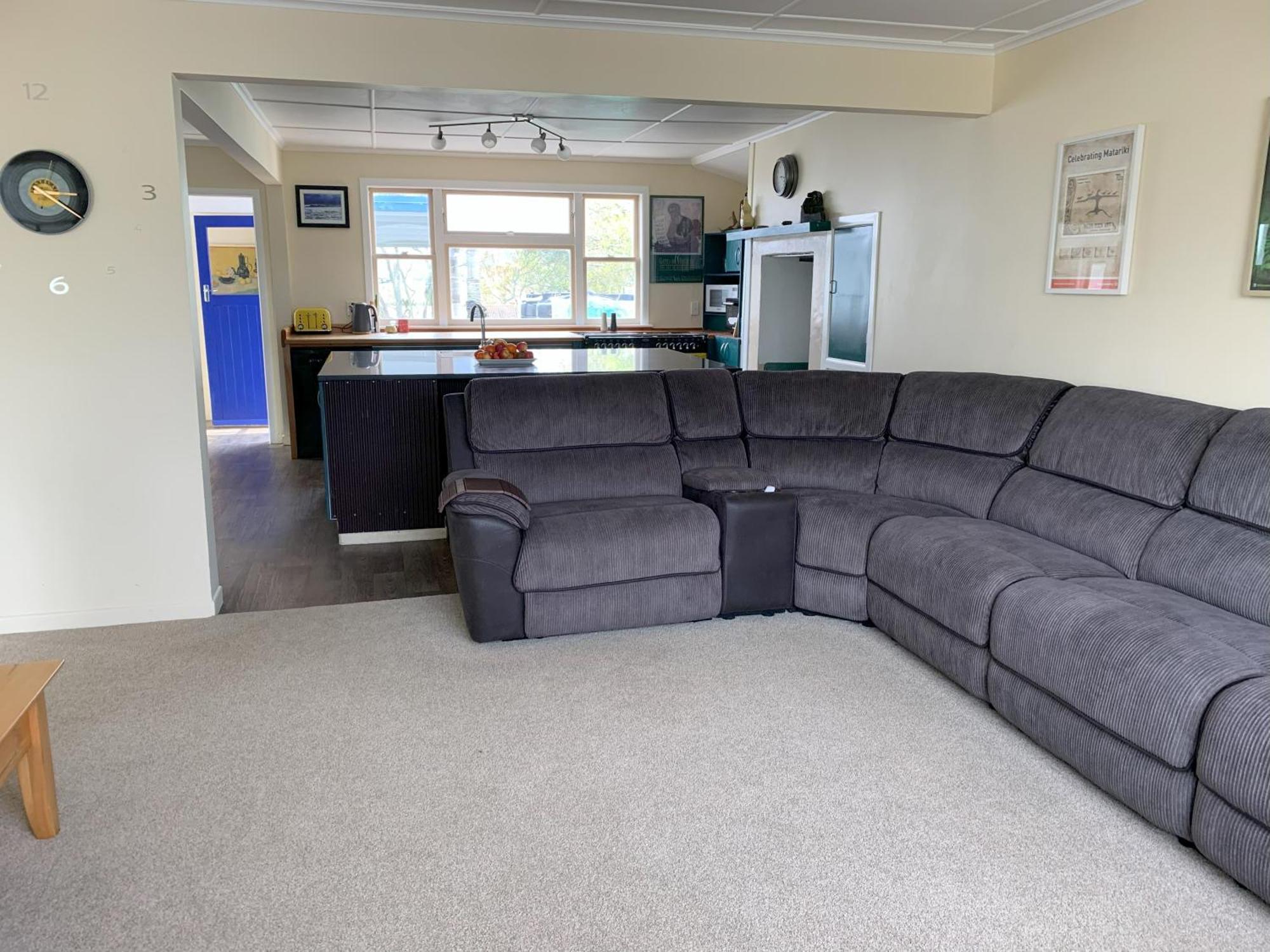 Large Riverfront Home With Spa And Stage Te Kopuru Exterior photo